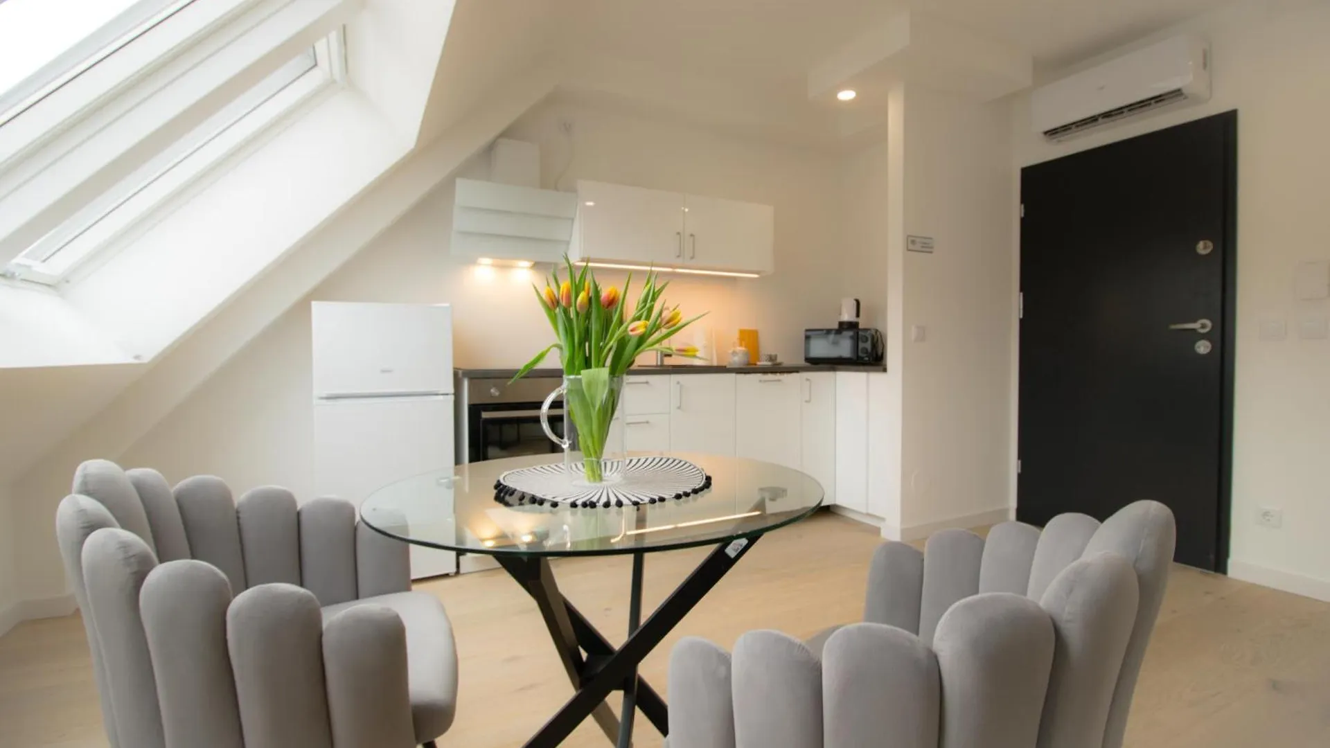 Central, Stylish And Modern L Jos24 فيينا